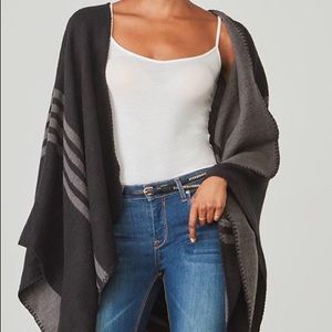 BB Dakota Poncho Black and Grey Poncho - NWT